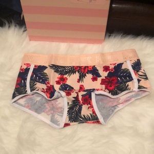 VS PINK flower boy shorts underwear
